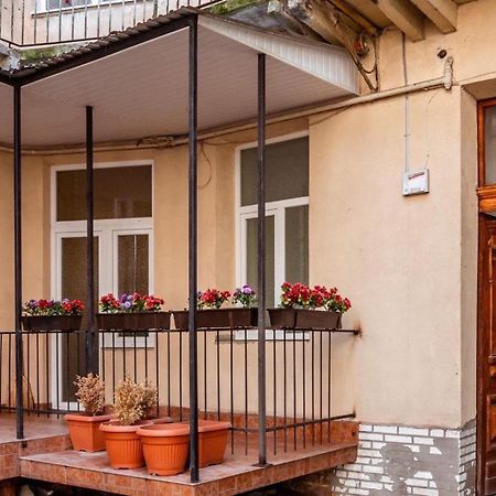 2 Rooms Central Anna Apartment Lviv Exterior photo